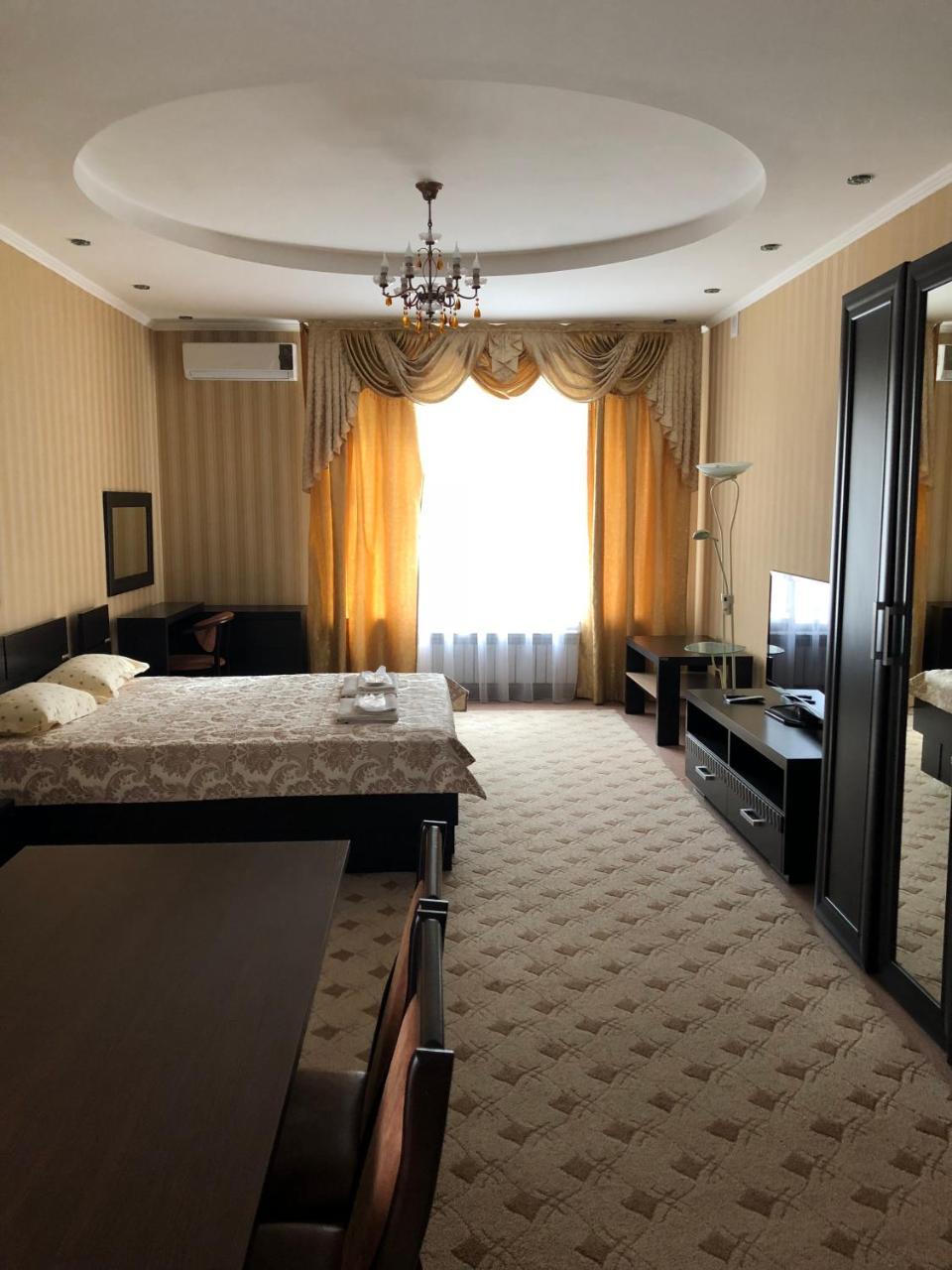 Mirage Hotel Костанай Экстерьер фото