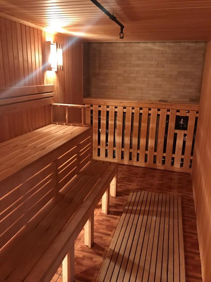 Mirage Hotel Костанай Экстерьер фото
